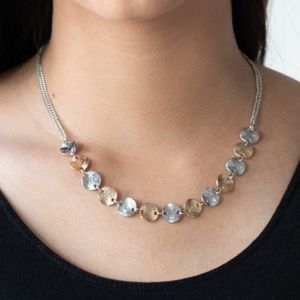 Paparazzi simple sheen silver necklace